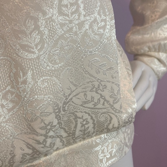 Shiny elastic banded top - Picture 3 of 4